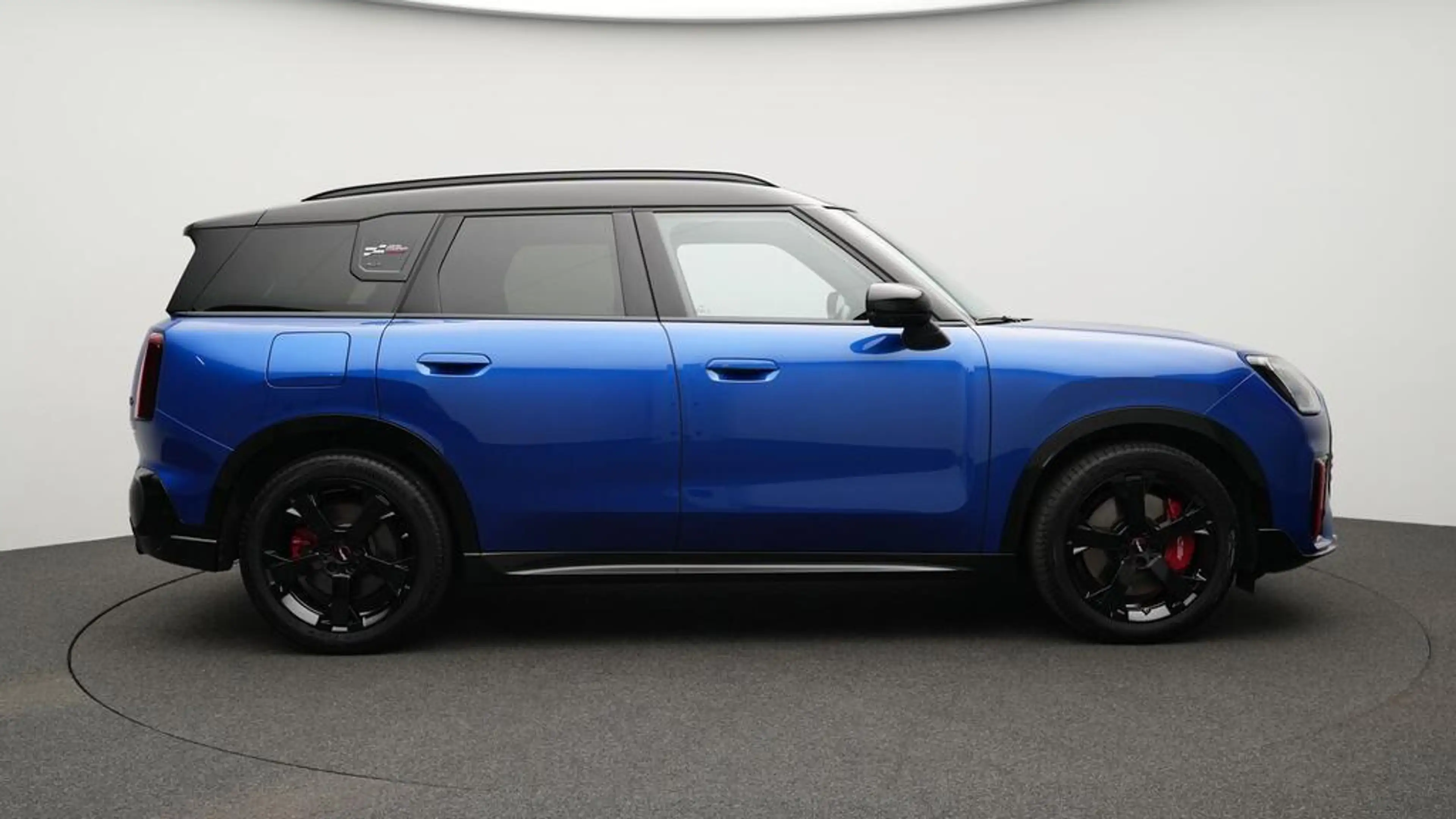 MINI JCW Countryman All4 John Cooper Works Trim — photo 2