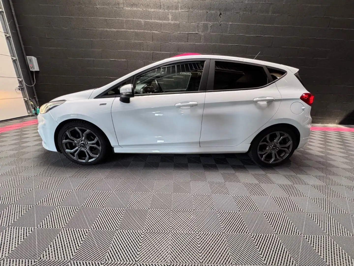 Ford Fiesta 1.0 EcoBoost 100 ch SS BVM6 ST-Line Blanc - 2