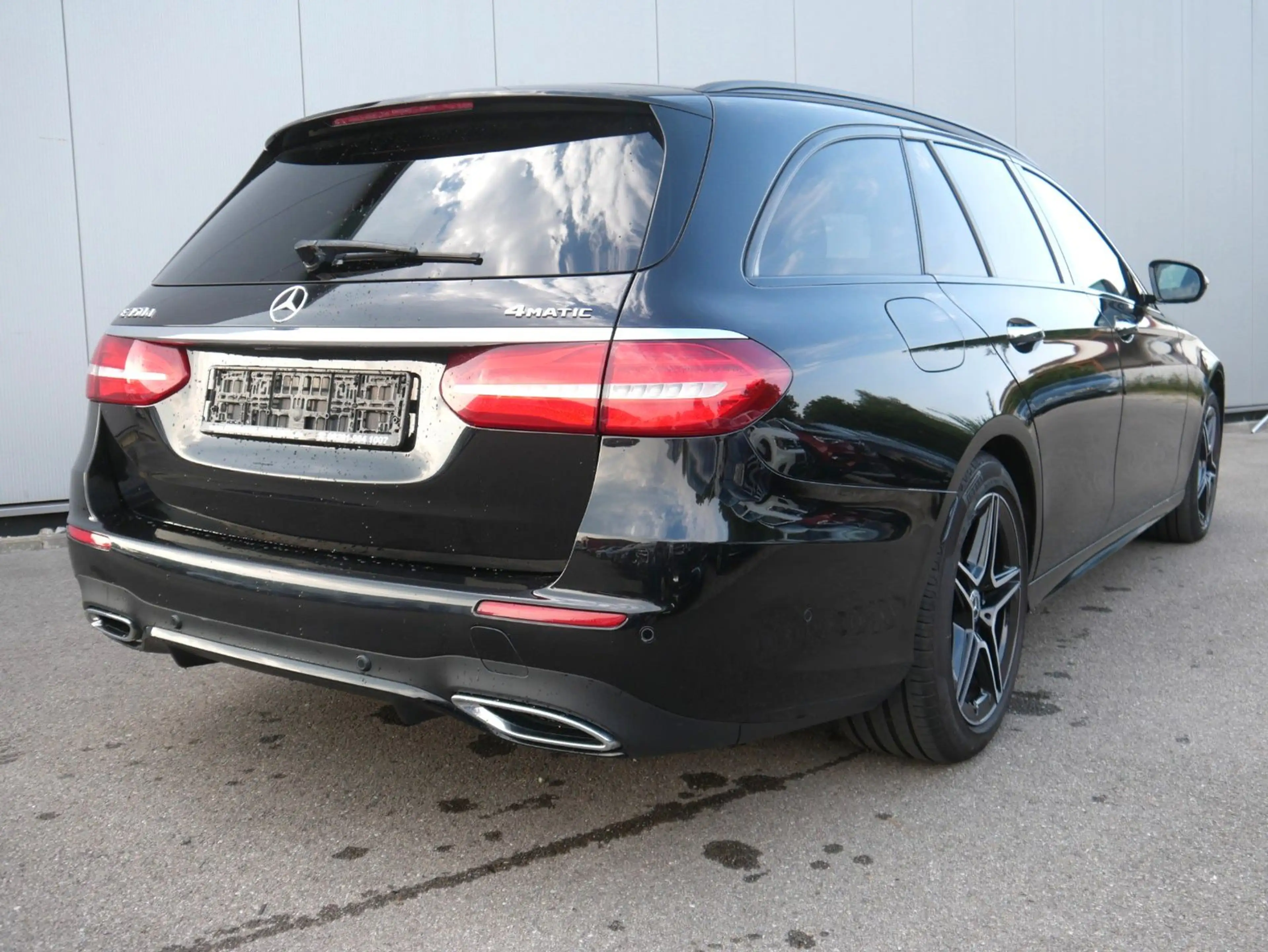 Mercedes-Benz E 350 d T 4Matic AMG-Line DISTR/PANO/BURM/AHK/360 — photo 2
