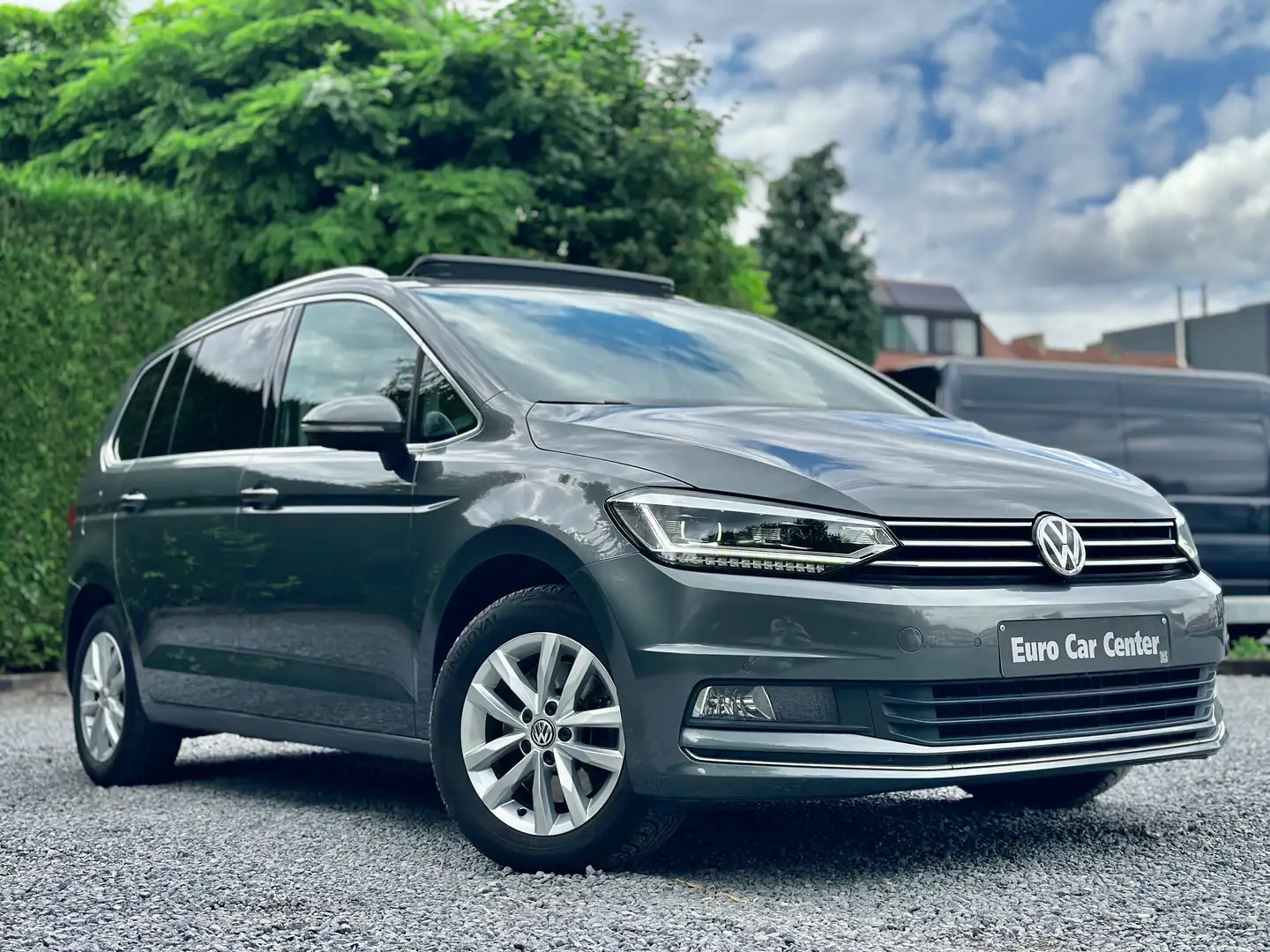 Volkswagen Touran 1.5 TSI ACT Highline Business Grau - 1