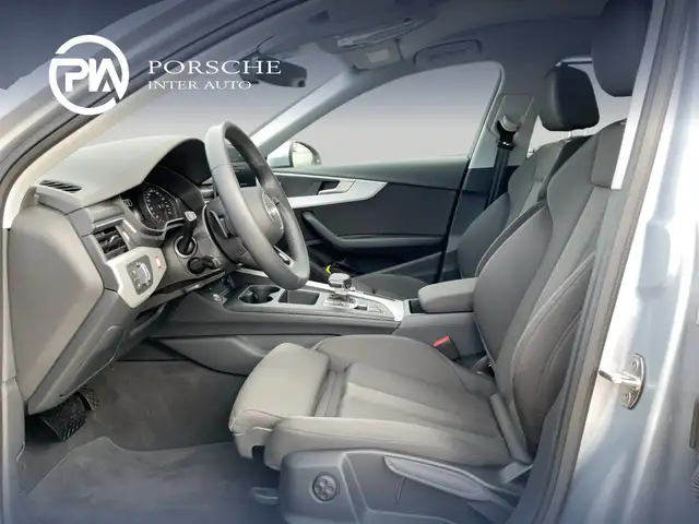 Audi A4 view 10