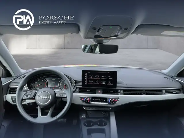 Audi A4 view 9