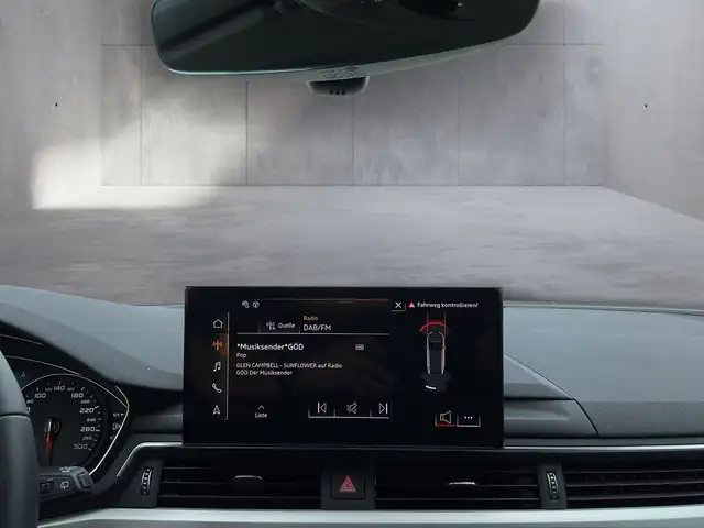 Audi A4 view 15