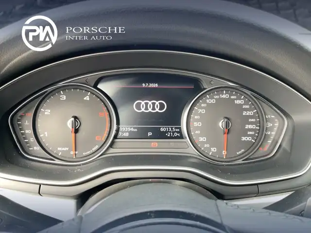 Audi A4 view 12