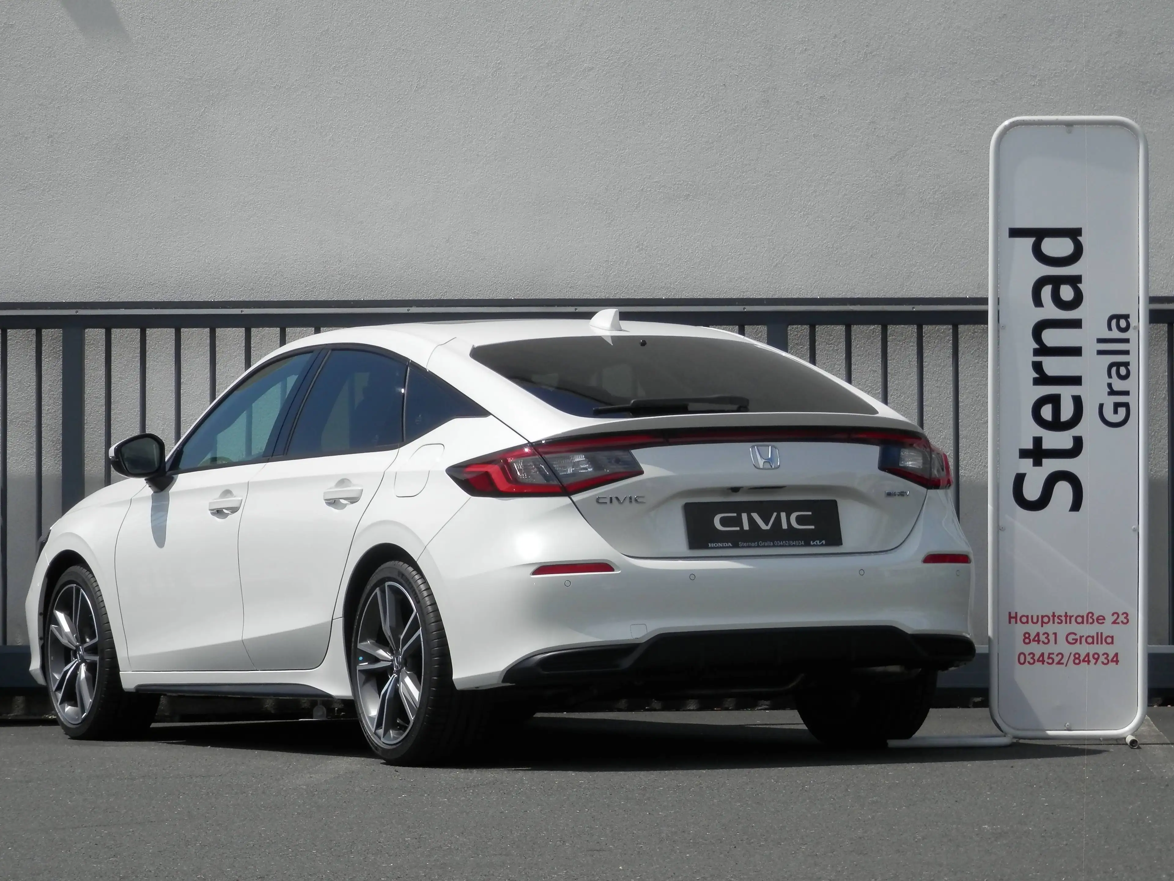 Honda Civic 2.0 i-MMD Hybrid Advance e-CVT Aut. — photo 4