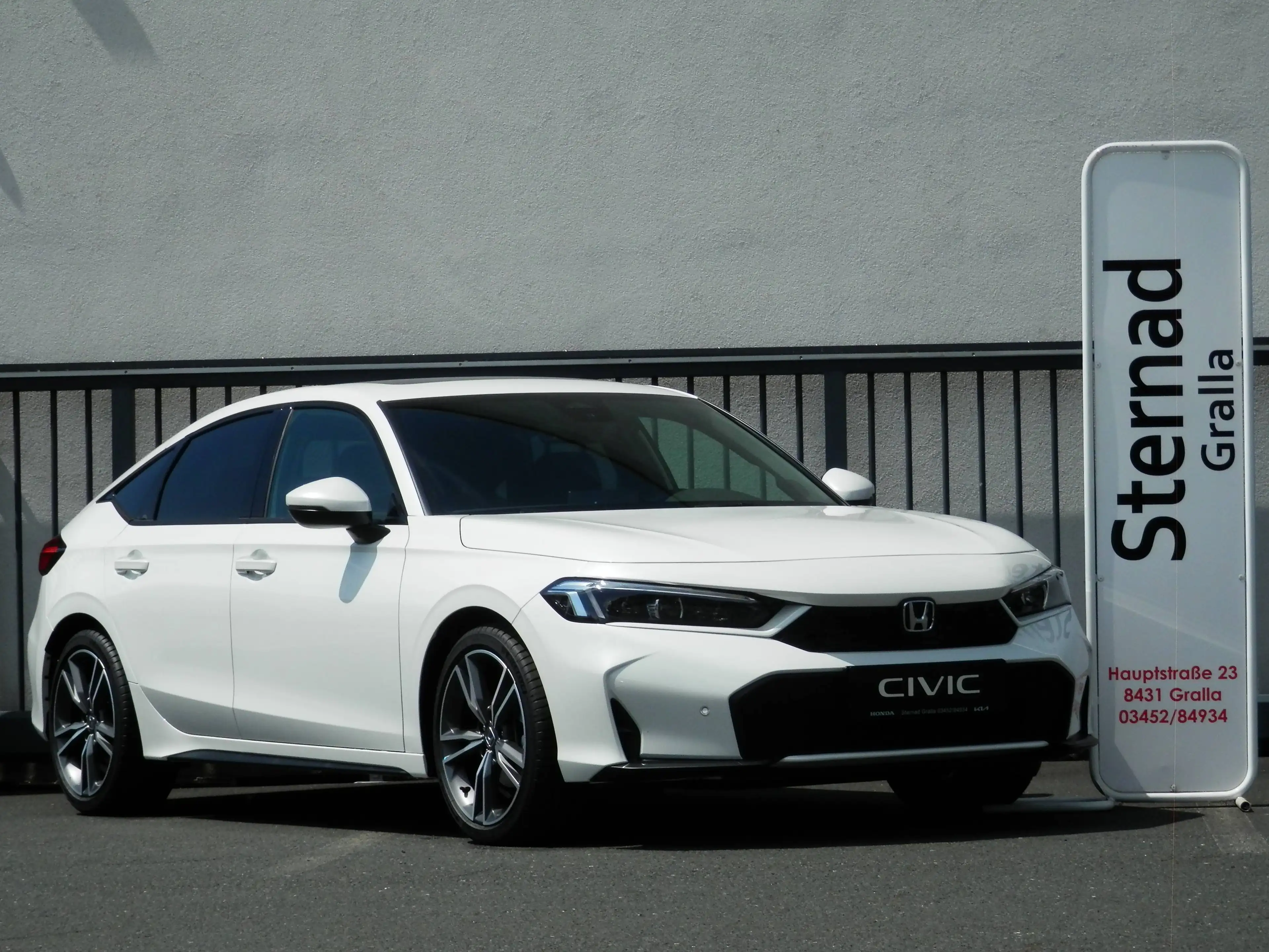 Honda Civic 2.0 i-MMD Hybrid Advance e-CVT Aut. — photo 2