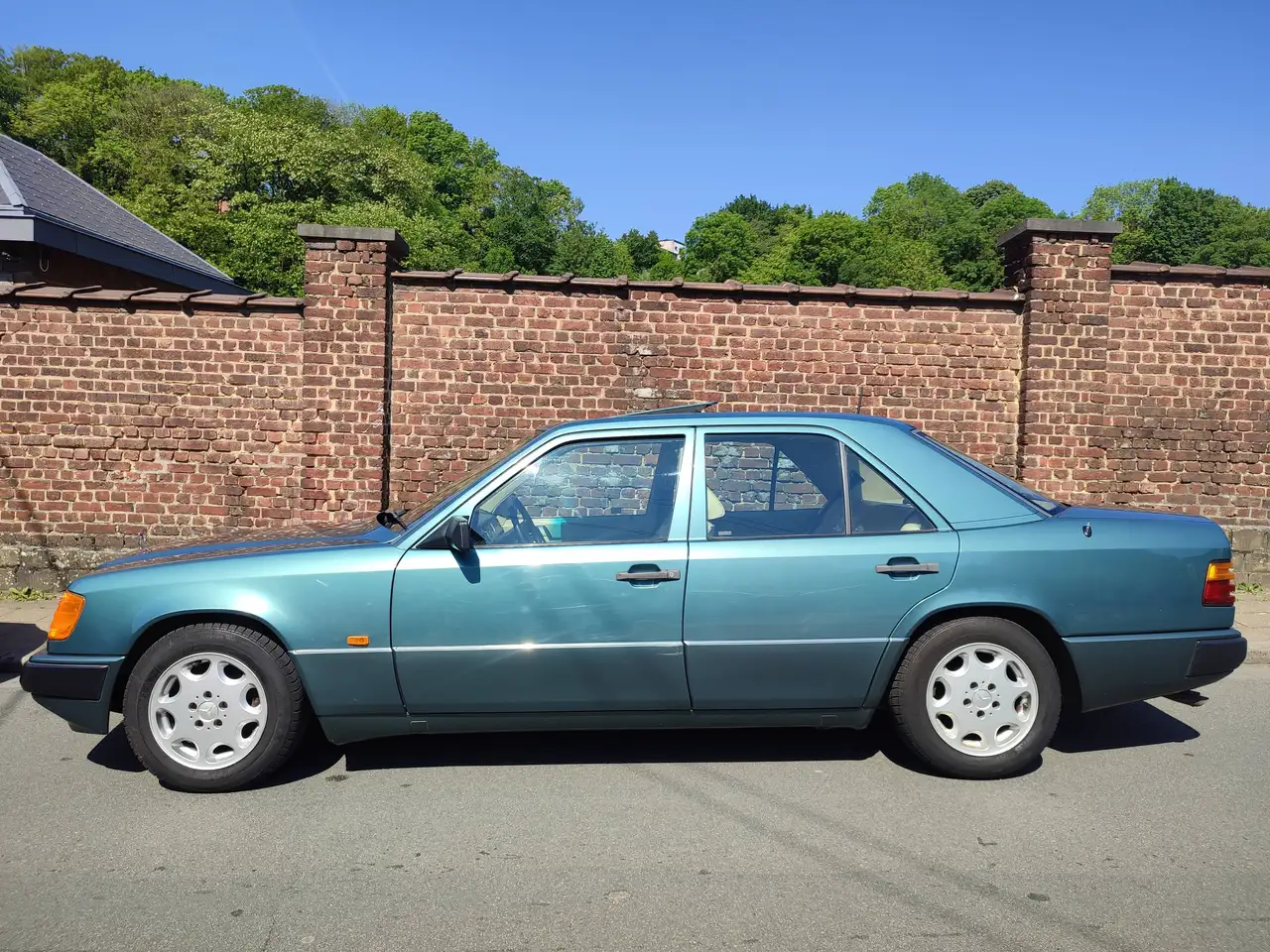 Mercedes-Benz 260 w 124, foto 9