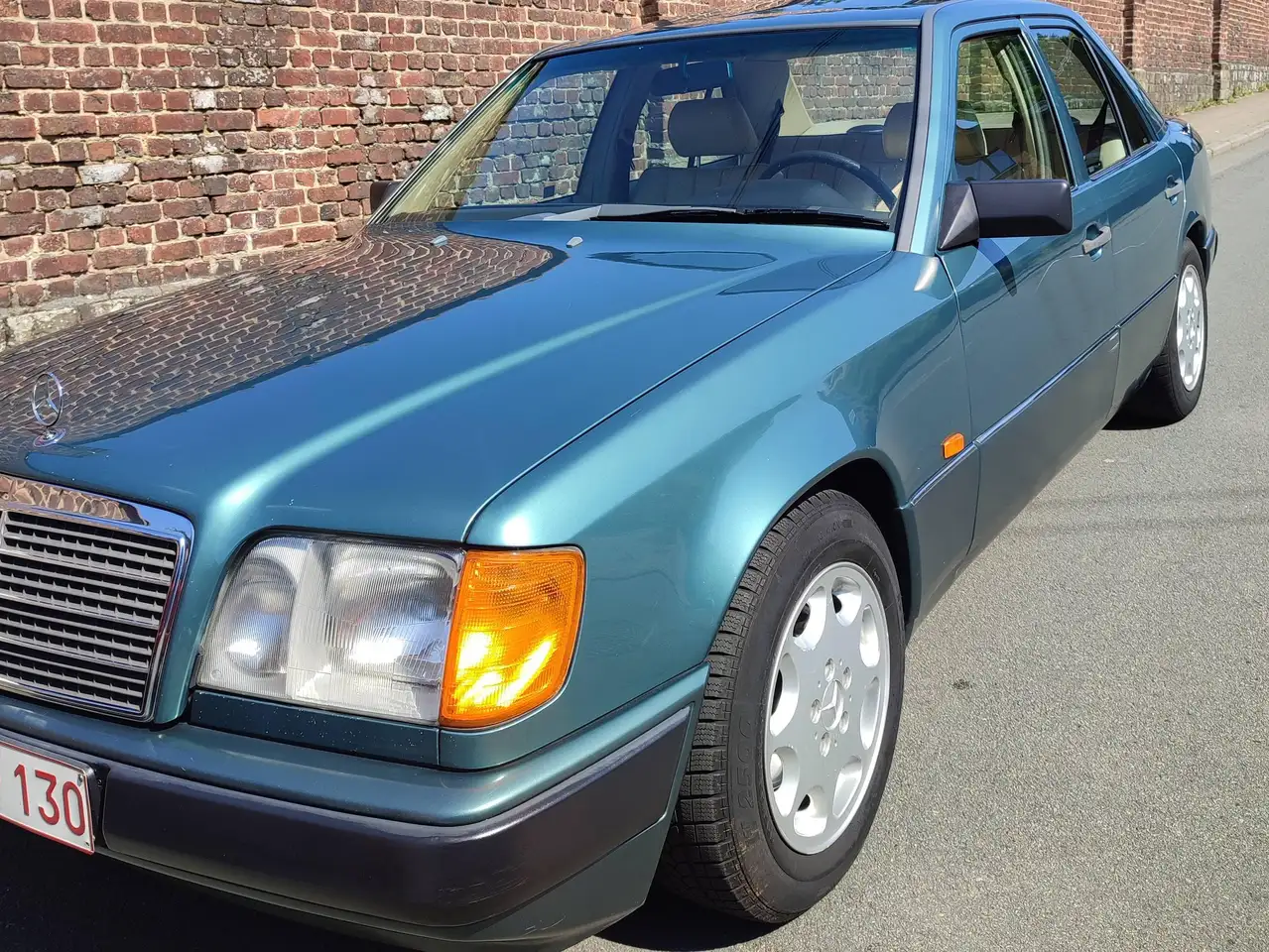 Mercedes-Benz 260 w 124, foto 8