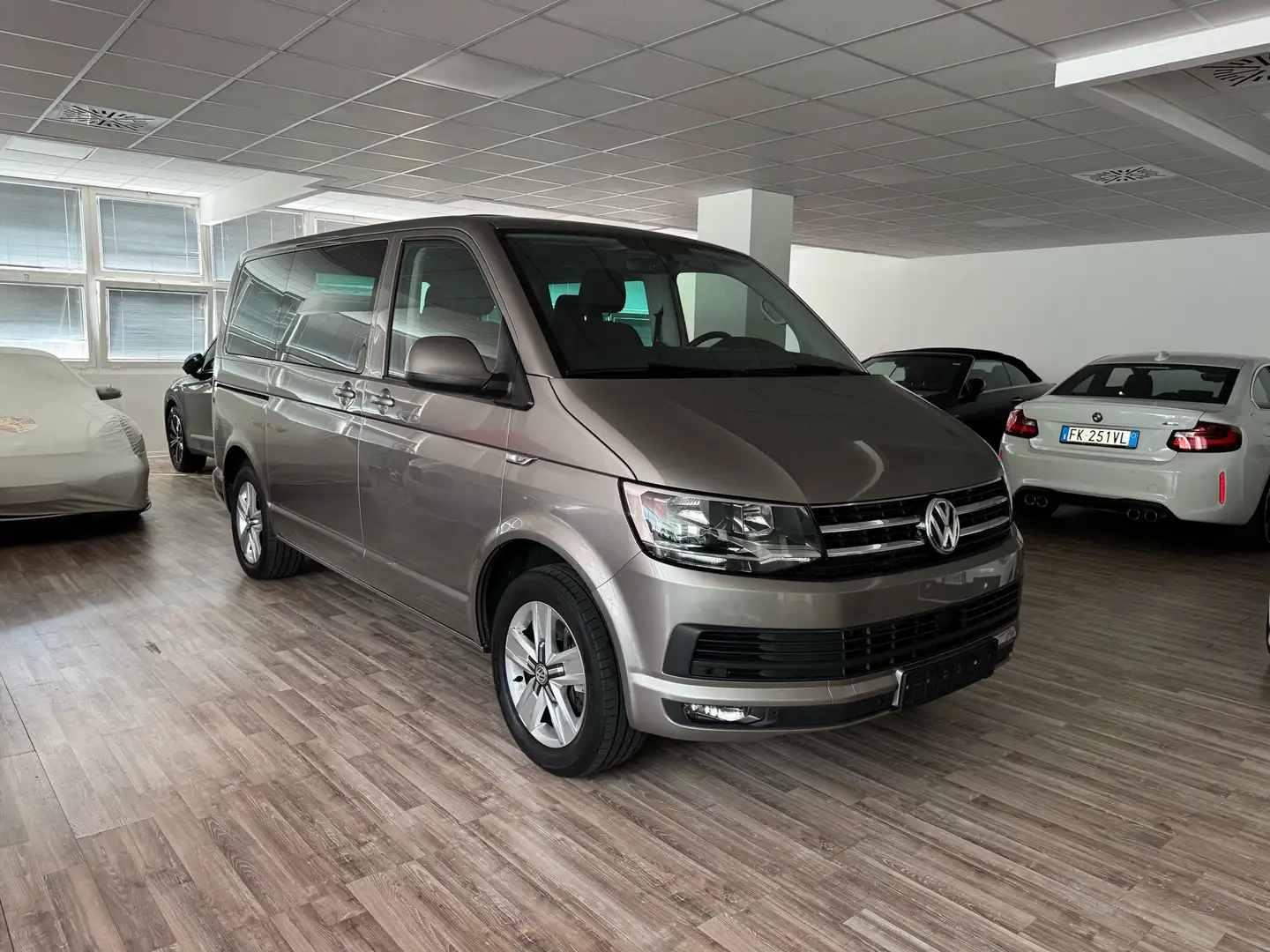 Volkswagen T6 Multivan 2.0 tdi dsg IVA INCL. CAMPERIZZATO Beige - 1
