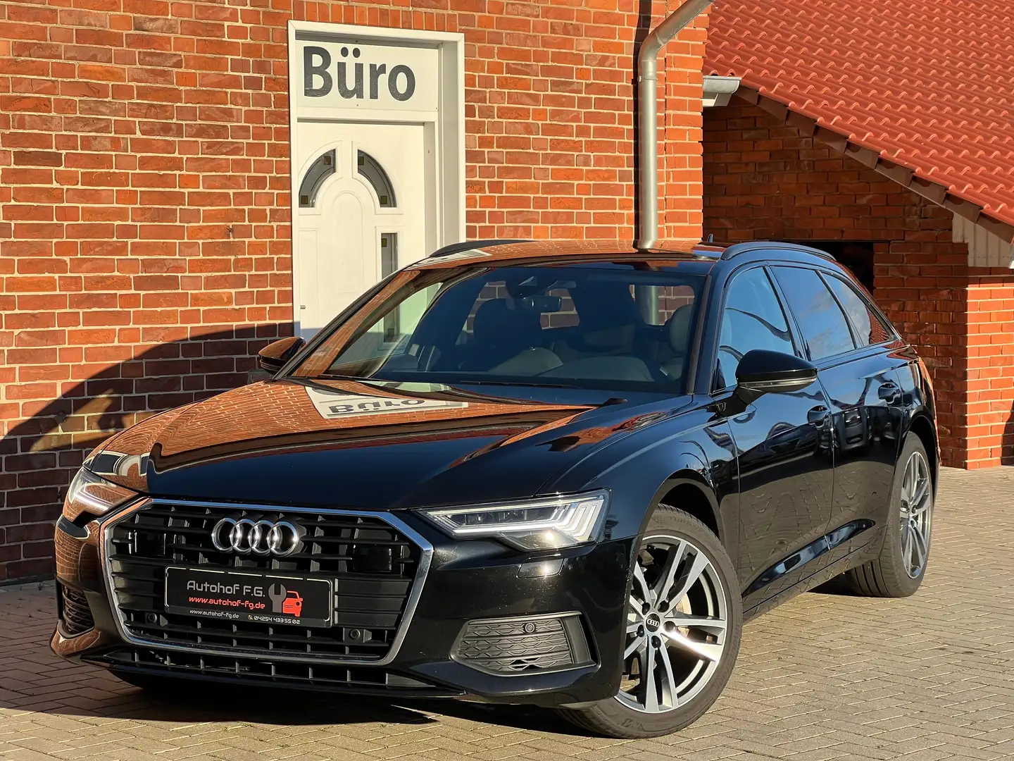 Audi A6 Avant 40 TDI*MATRIX/AHK/SPORT/ACC/LANEASSIST/TOP* Schwarz - 1