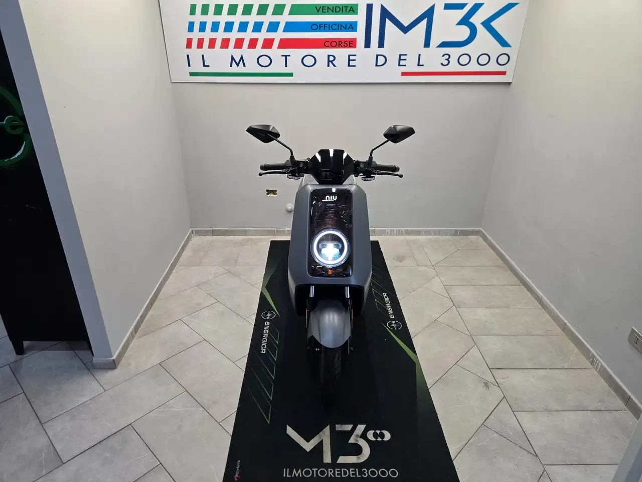 Niu NQix 500
