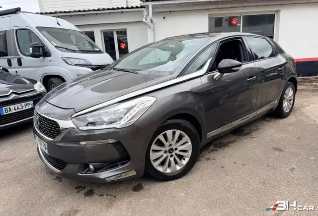 DS Automobiles DS 5 DS5 1.6 BLUEHDI 120 SOCHIC