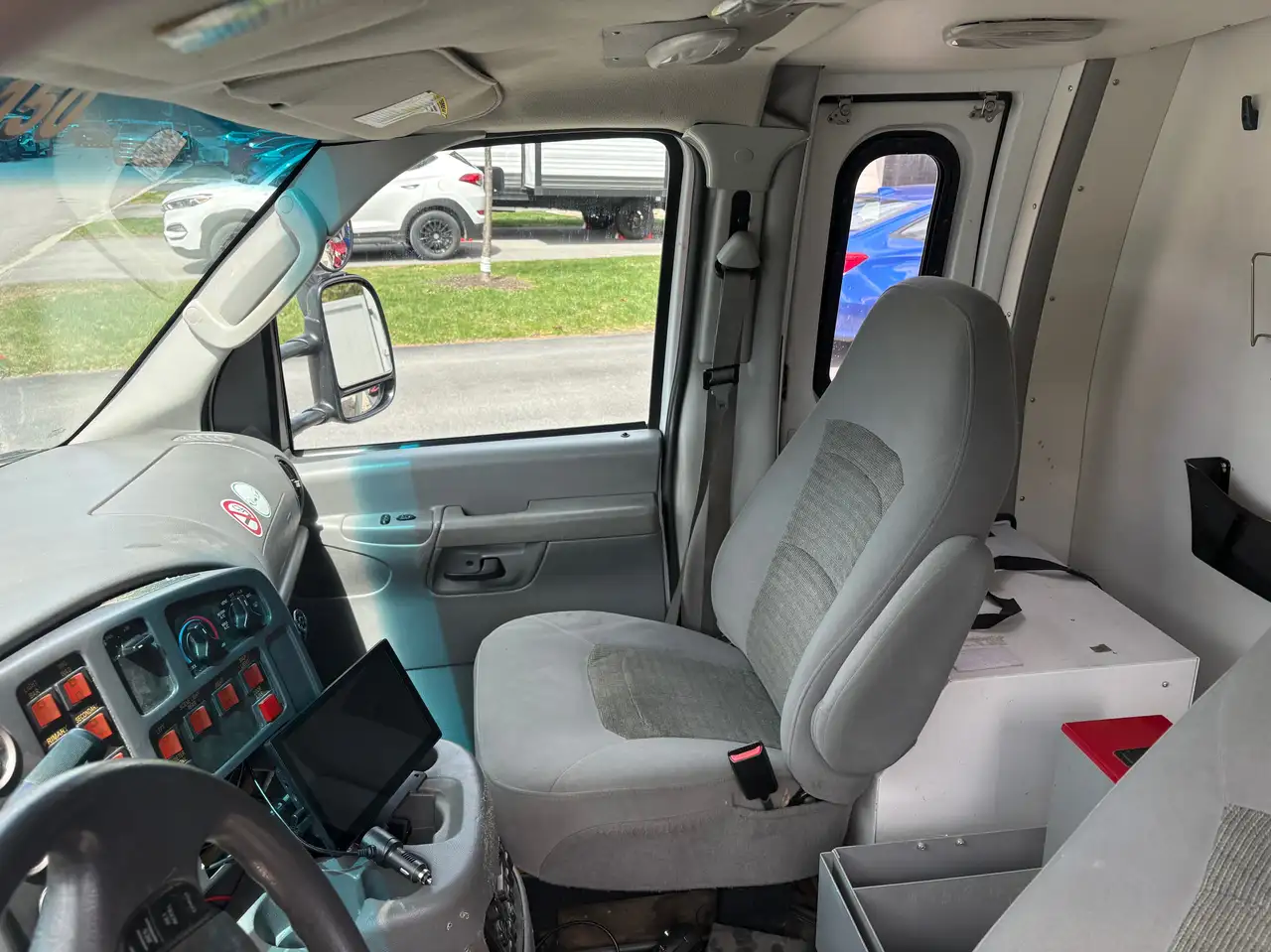 Ford Econoline снимка Ford Econoline