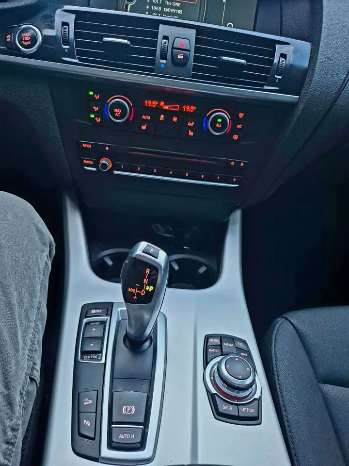 BMW X3 снимка BMW X3