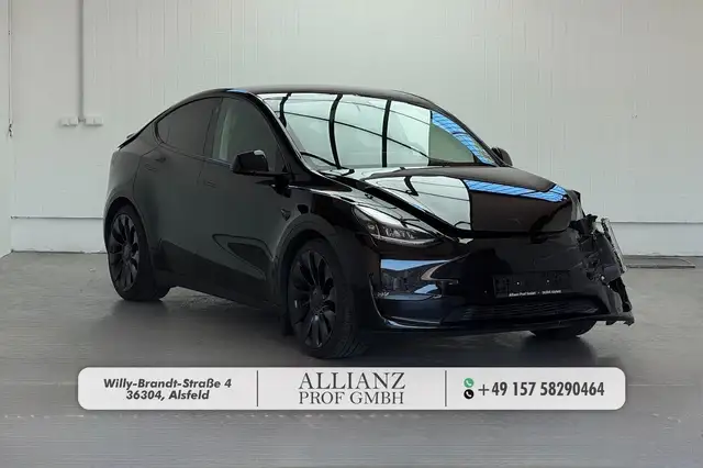 Tesla Model Y Performance Dual AWD Pano 360° UNFALL