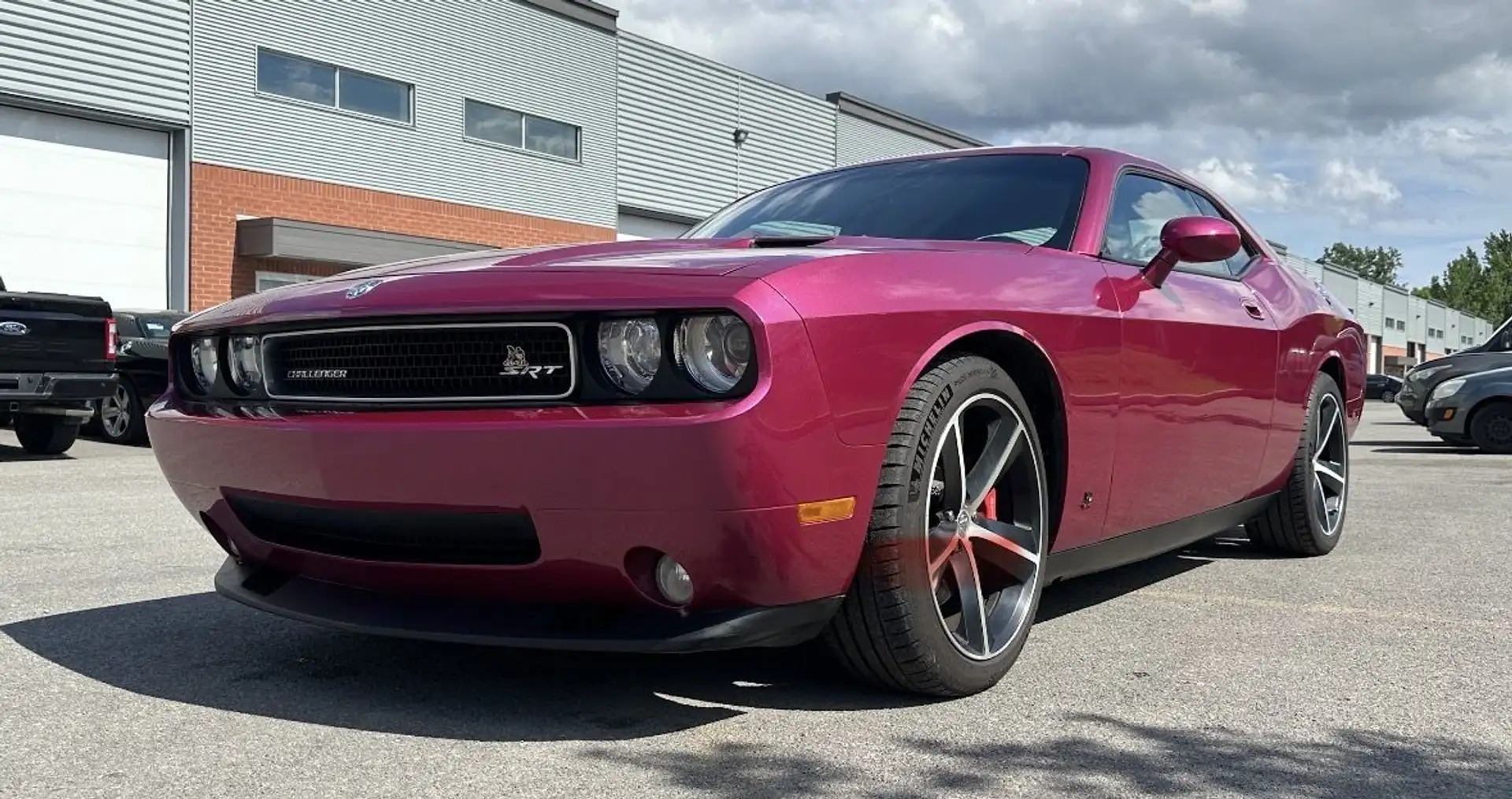 Dodge Challenger SRT8 6,1L FURIOUS FUSHIA 069/400 - 1