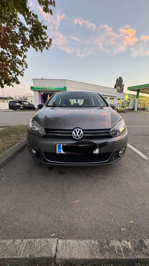 Volkswagen Golf 1.6 TDI DPF BlueMotion Technology Trendline - 1