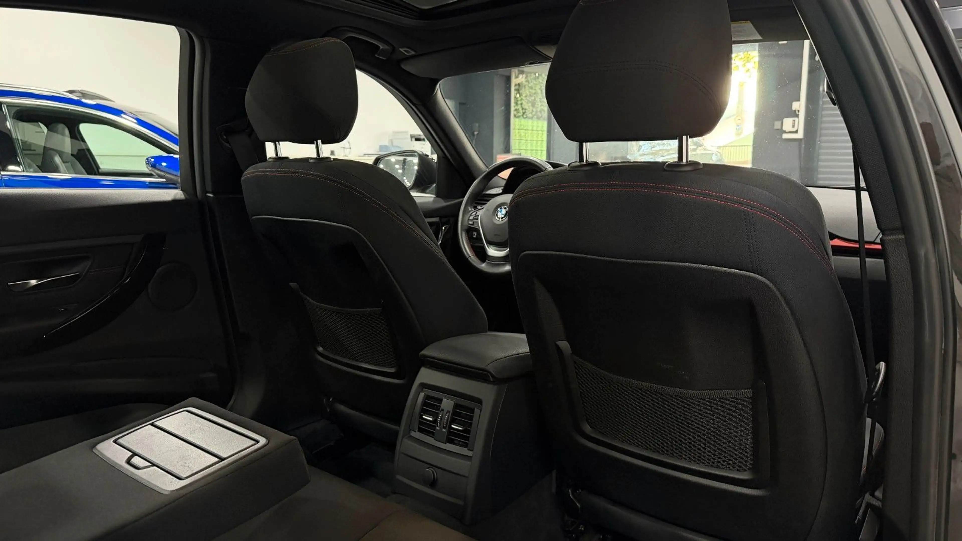 BMW 328 i Limousine/Sport/Navi Prof/Schiebedach/2.Hd — photo 14