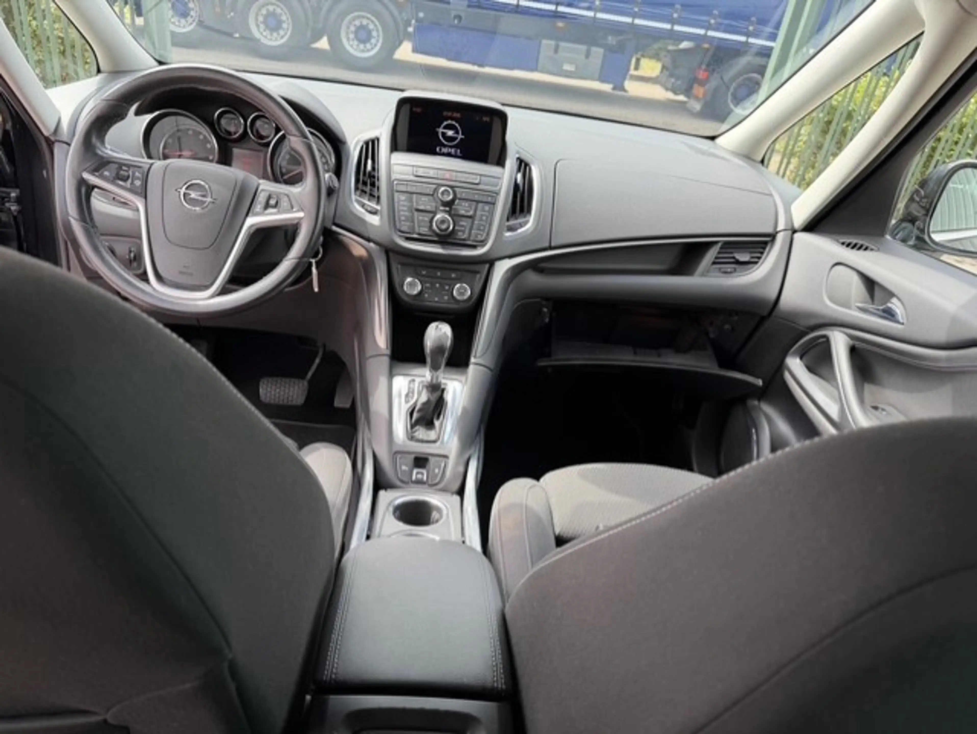 Opel Zafira Tourer 1.4 Cosmo AUTOMAAT — photo 6
