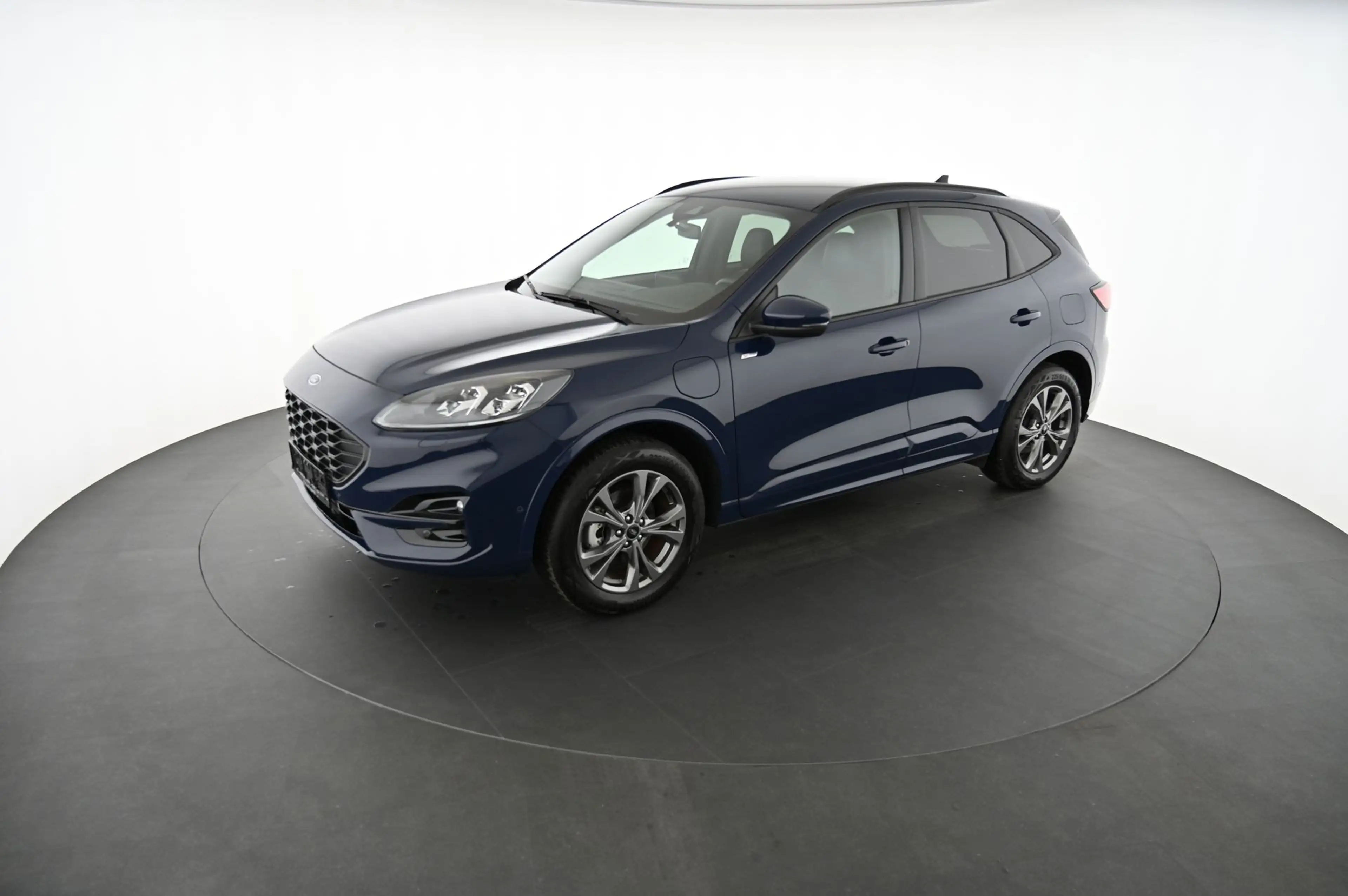 Ford Kuga 5 Duratec Plug-in-Hybrid PHEv ST-Line X Pickerl N — photo 3