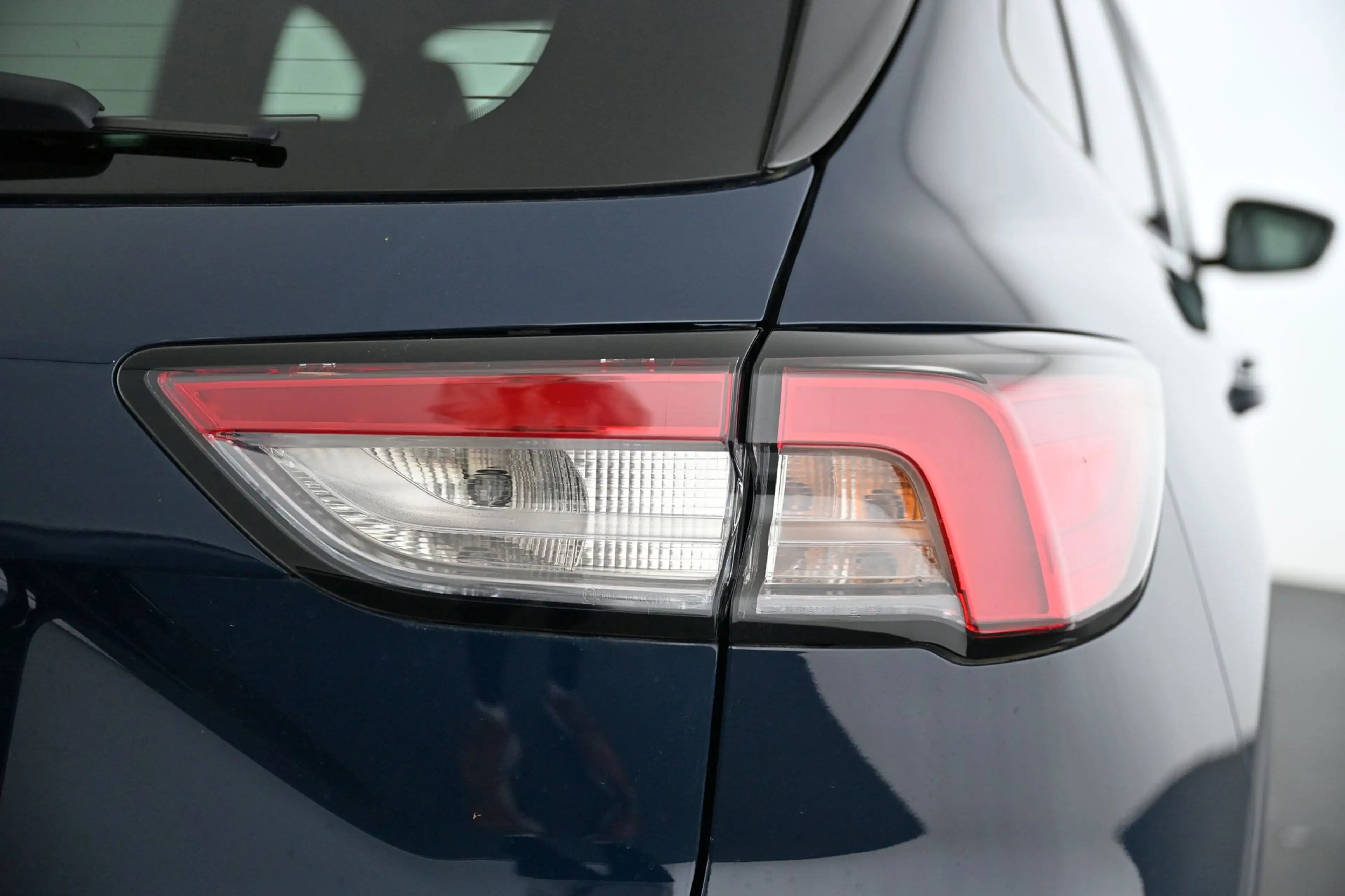 Ford Kuga 5 Duratec Plug-in-Hybrid PHEv ST-Line X Pickerl N — photo 14