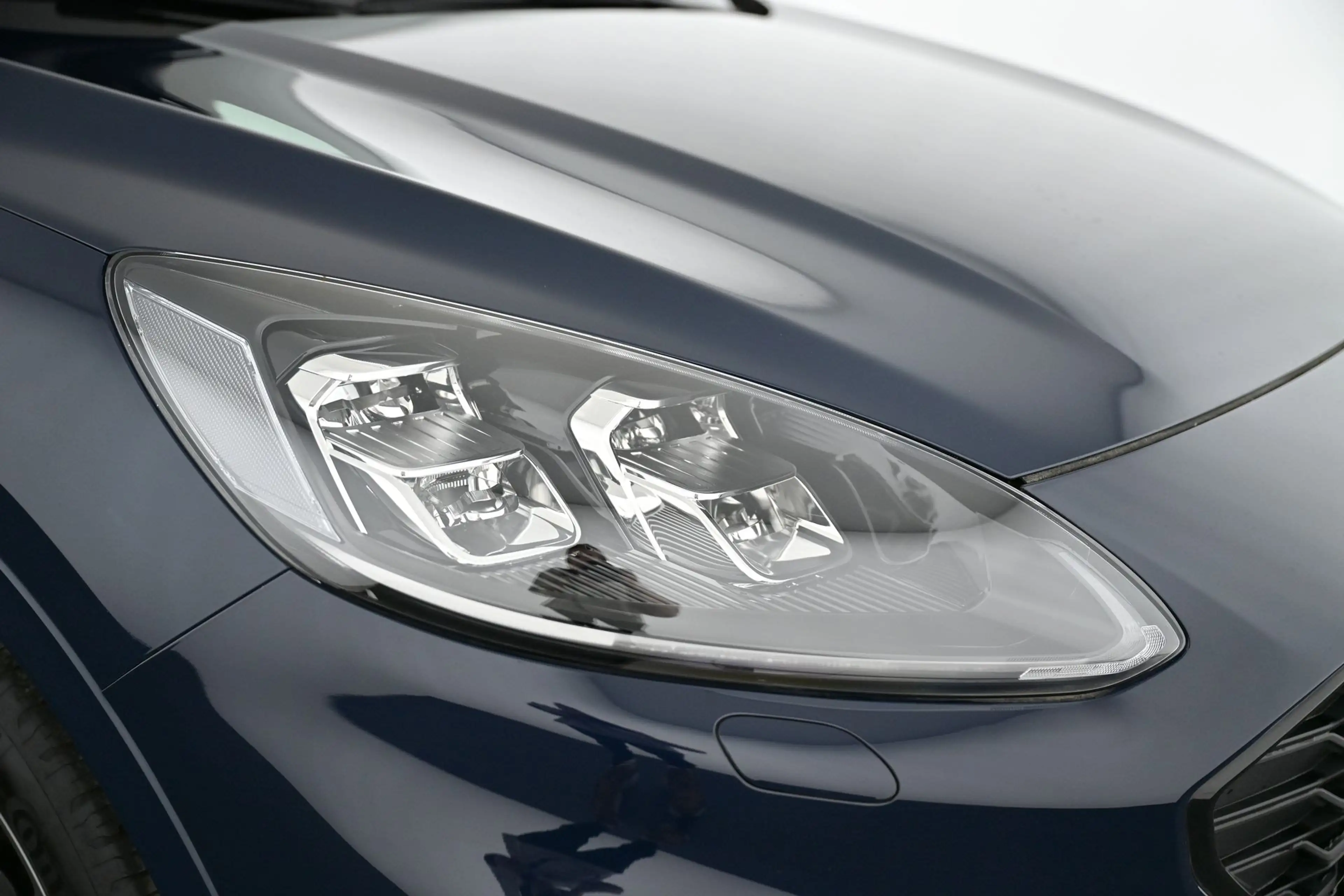 Ford Kuga 5 Duratec Plug-in-Hybrid PHEv ST-Line X Pickerl N — photo 15