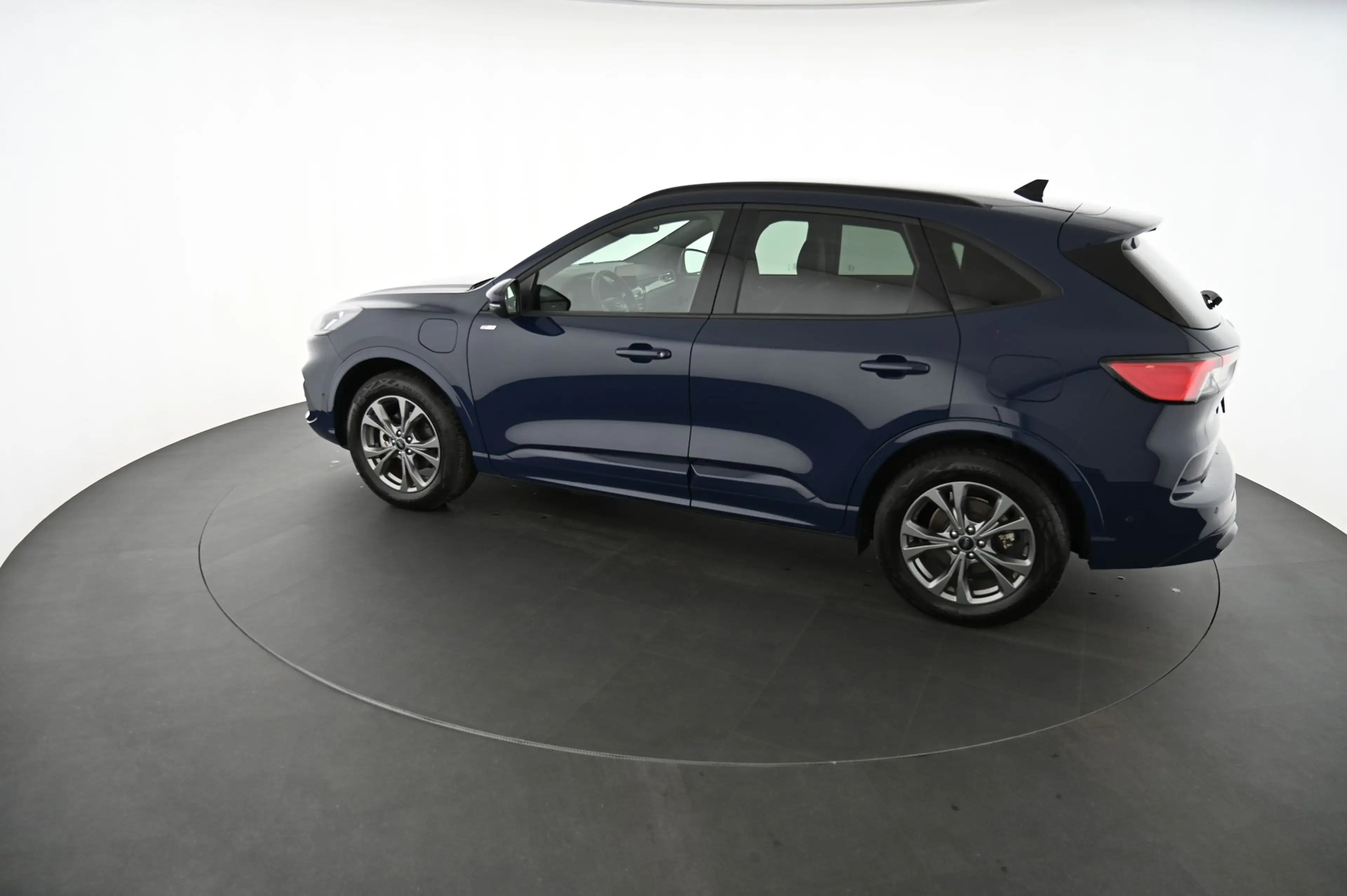 Ford Kuga 5 Duratec Plug-in-Hybrid PHEv ST-Line X Pickerl N — photo 7