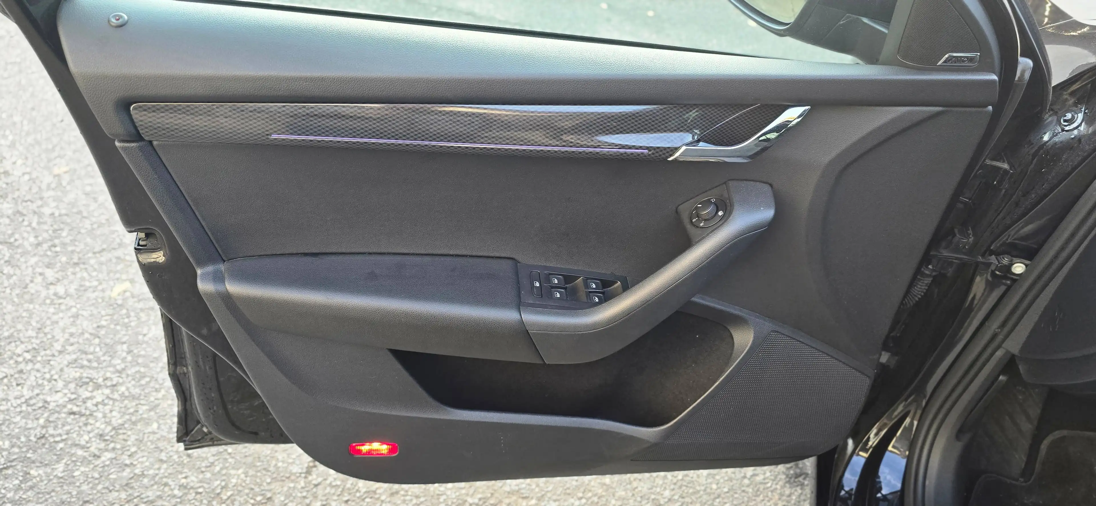Skoda Octavia Combi RS 2.0l TDI DSG LED DAB PDC 1-HAND SOUND-GEN — photo 9