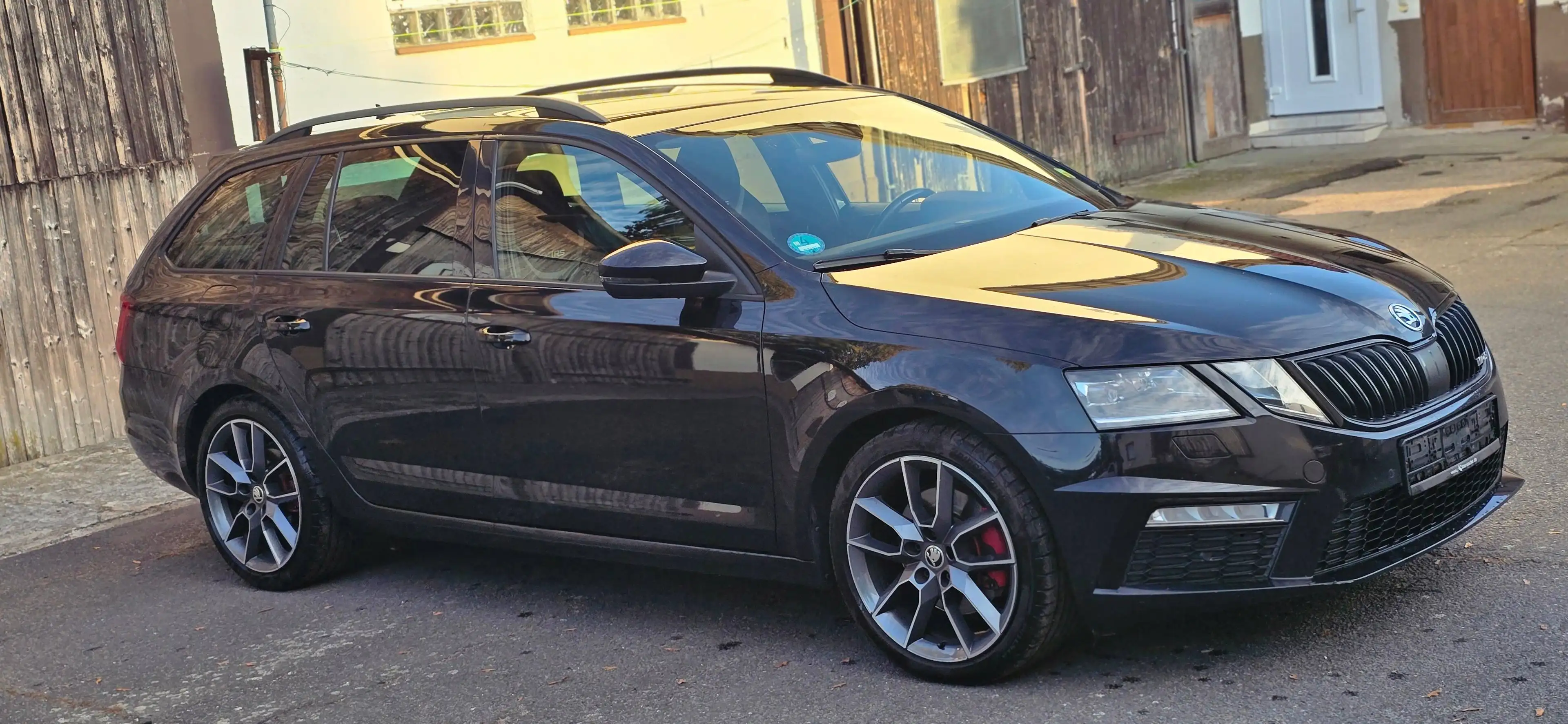 Skoda Octavia Combi RS 2.0l TDI DSG LED DAB PDC 1-HAND SOUND-GEN