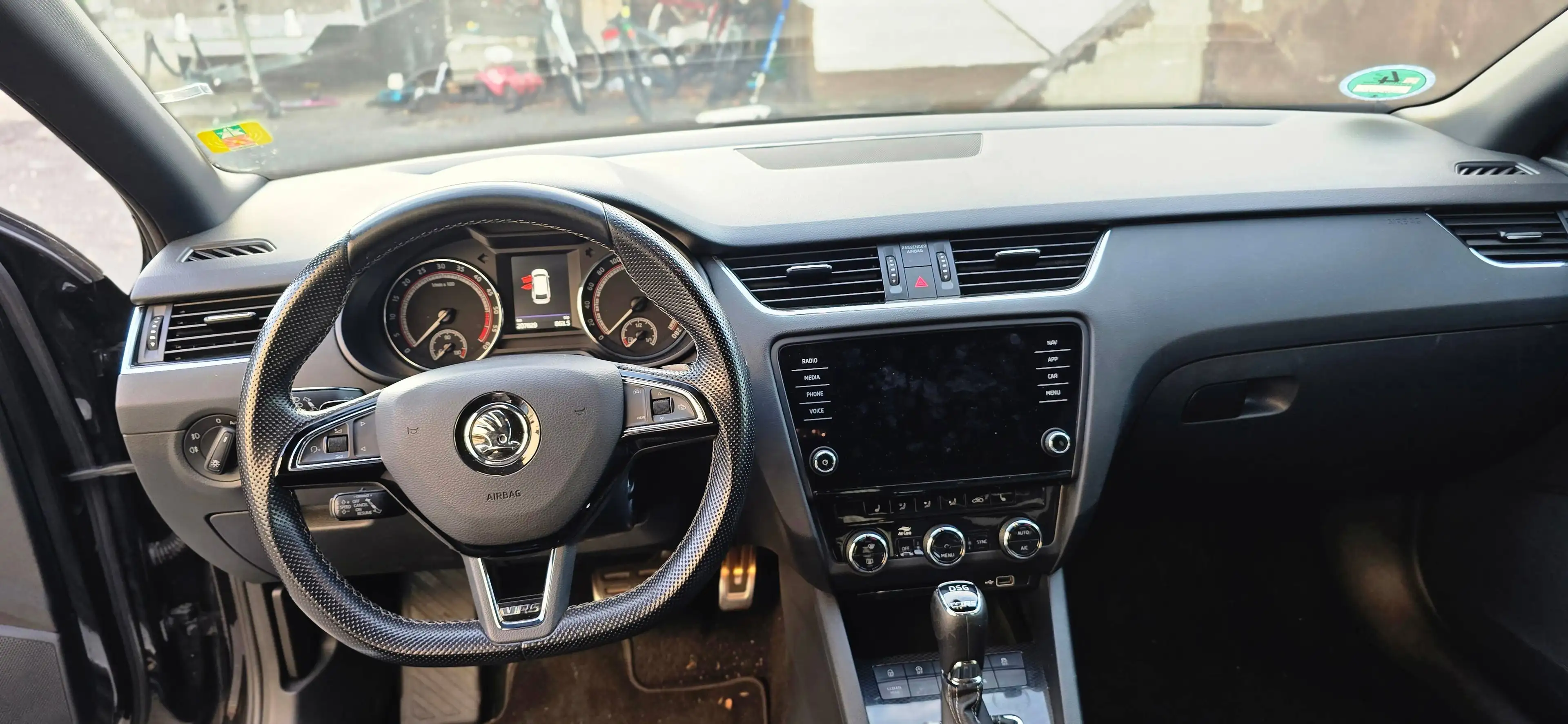 Skoda Octavia Combi RS 2.0l TDI DSG LED DAB PDC 1-HAND SOUND-GEN — photo 11