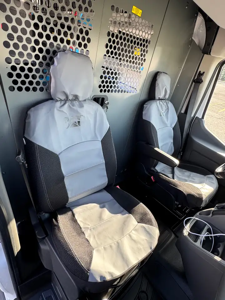 Ford Transit Cargo Van снимка Ford Transit Cargo Van