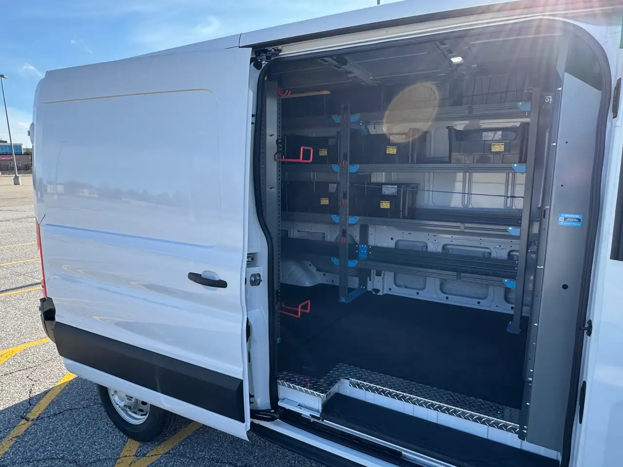 Ford Transit Cargo Van снимка Ford Transit Cargo Van