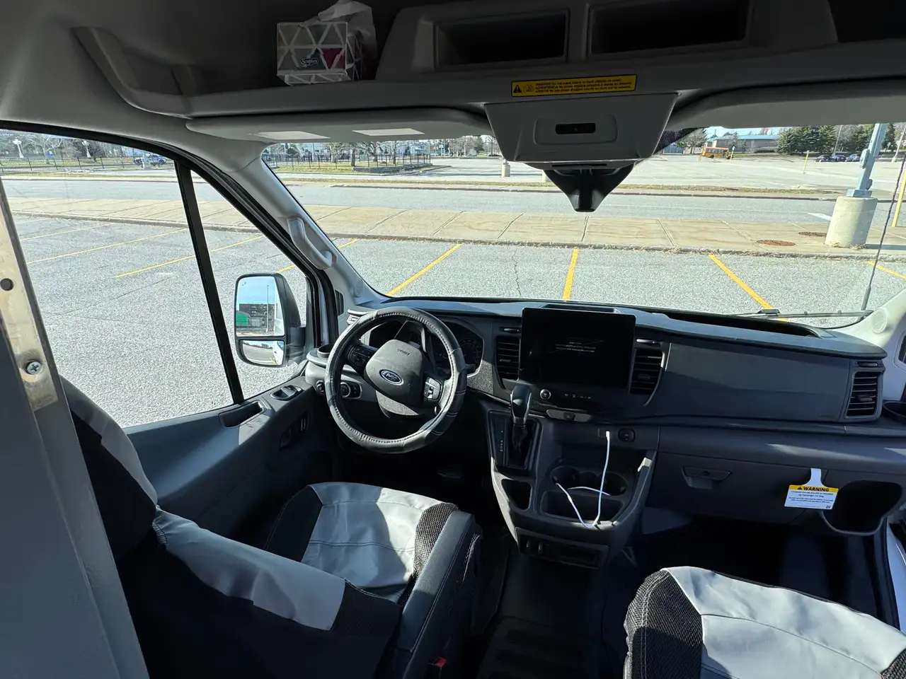 Ford Transit Cargo Van снимка Ford Transit Cargo Van