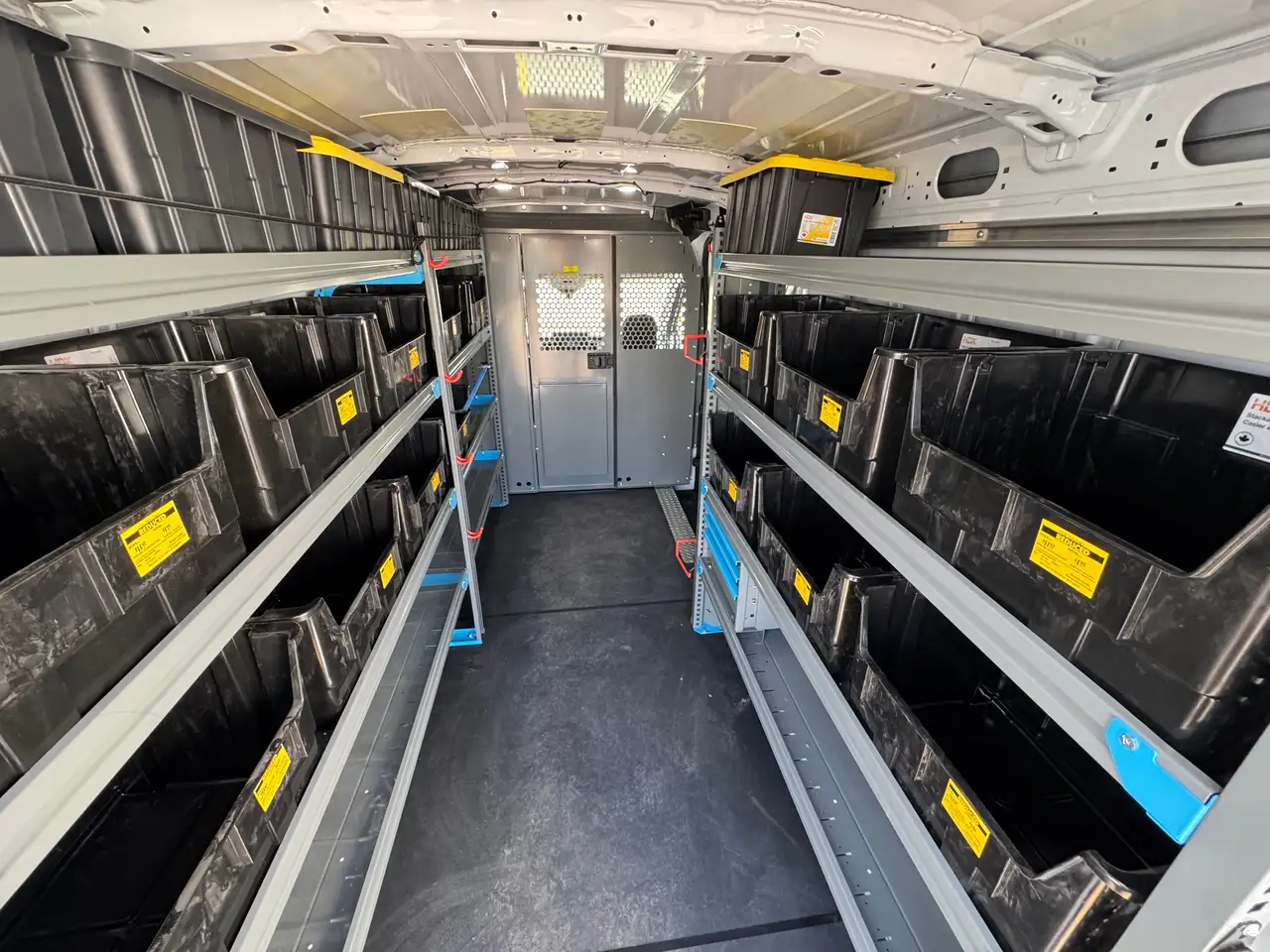 Ford Transit Cargo Van снимка Ford Transit Cargo Van