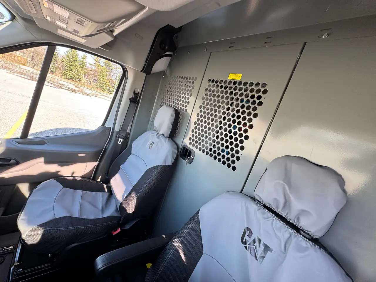Ford Transit Cargo Van снимка Ford Transit Cargo Van