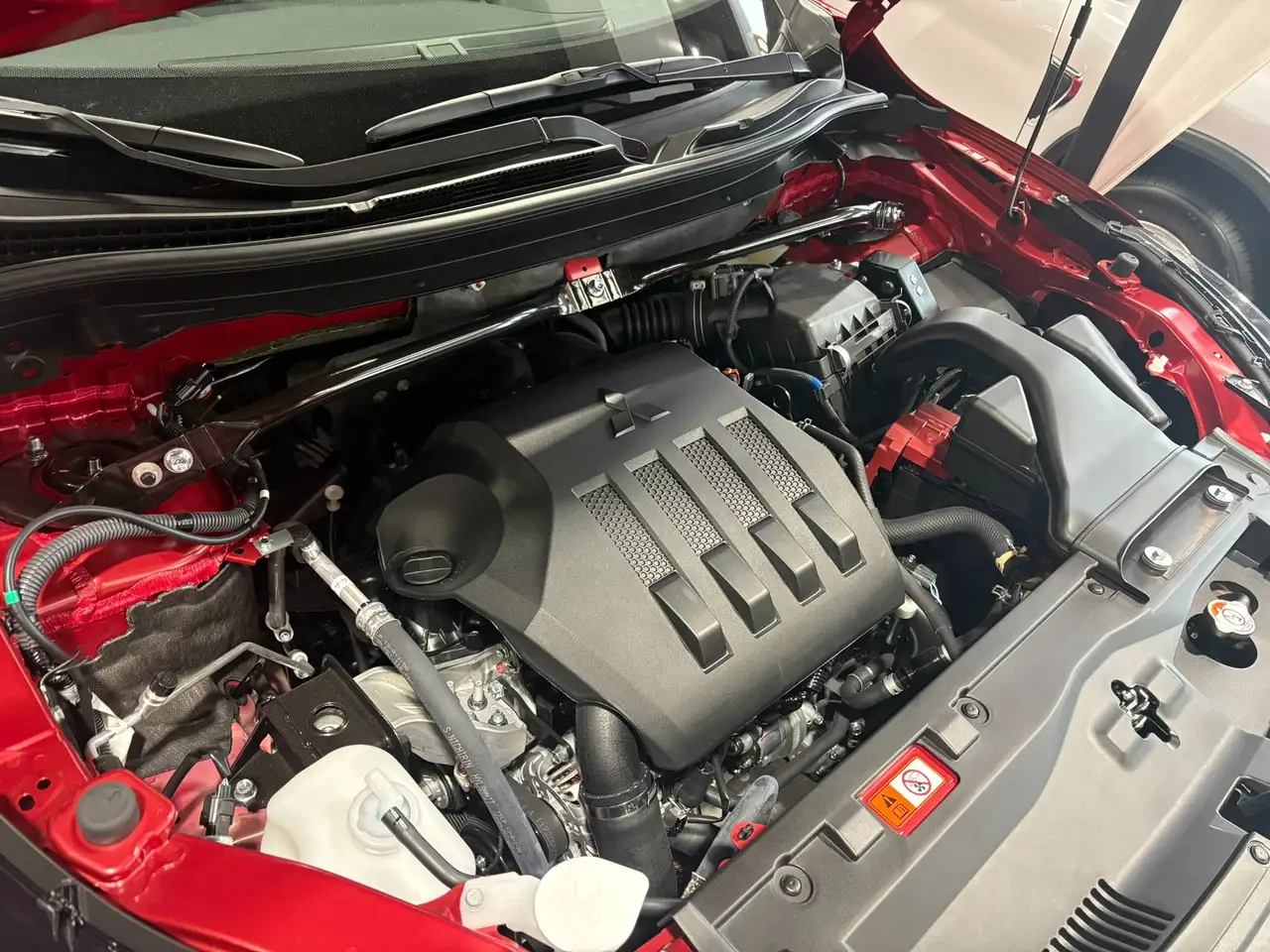 Mitsubishi Eclipse Cross снимка Mitsubishi Eclipse Cross