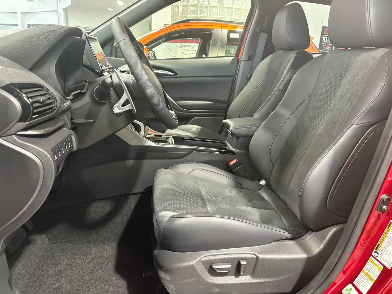 Mitsubishi Eclipse Cross снимка Mitsubishi Eclipse Cross