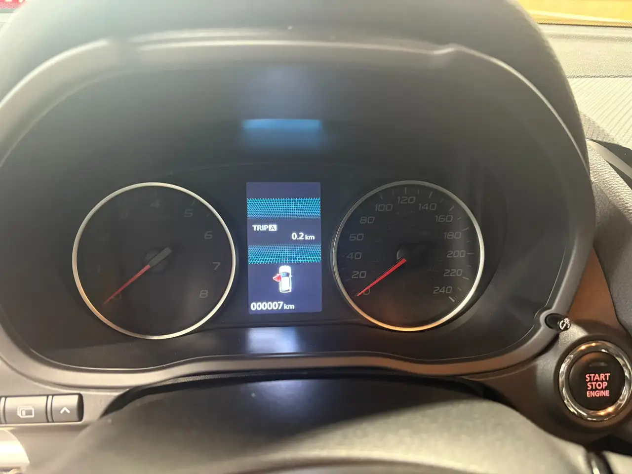 Mitsubishi Eclipse Cross снимка Mitsubishi Eclipse Cross
