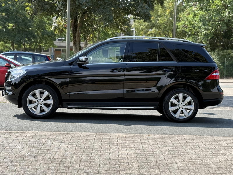 Mercedes-Benz ML 250 ML 250 CDI BlueTec 4Matic 1.Hand AHK — photo 2