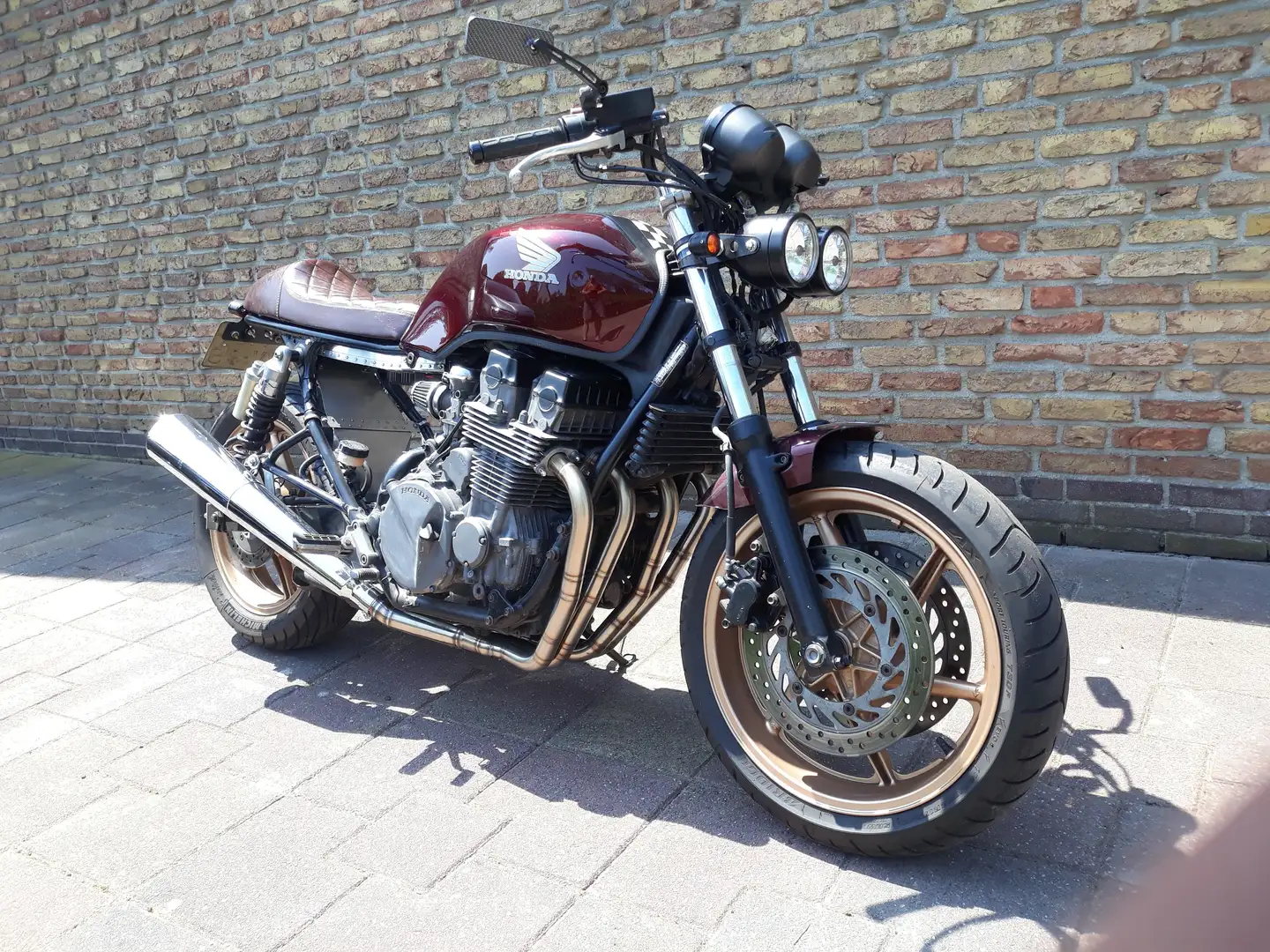 Honda CB 750 CB750F – Seven Fifty - RC42 Bruin - 1