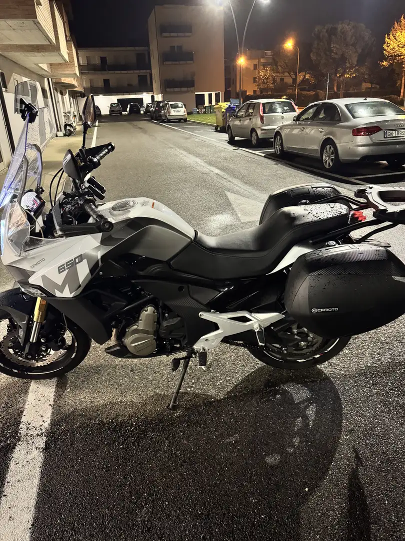 CFMOTO 650 MT - 1