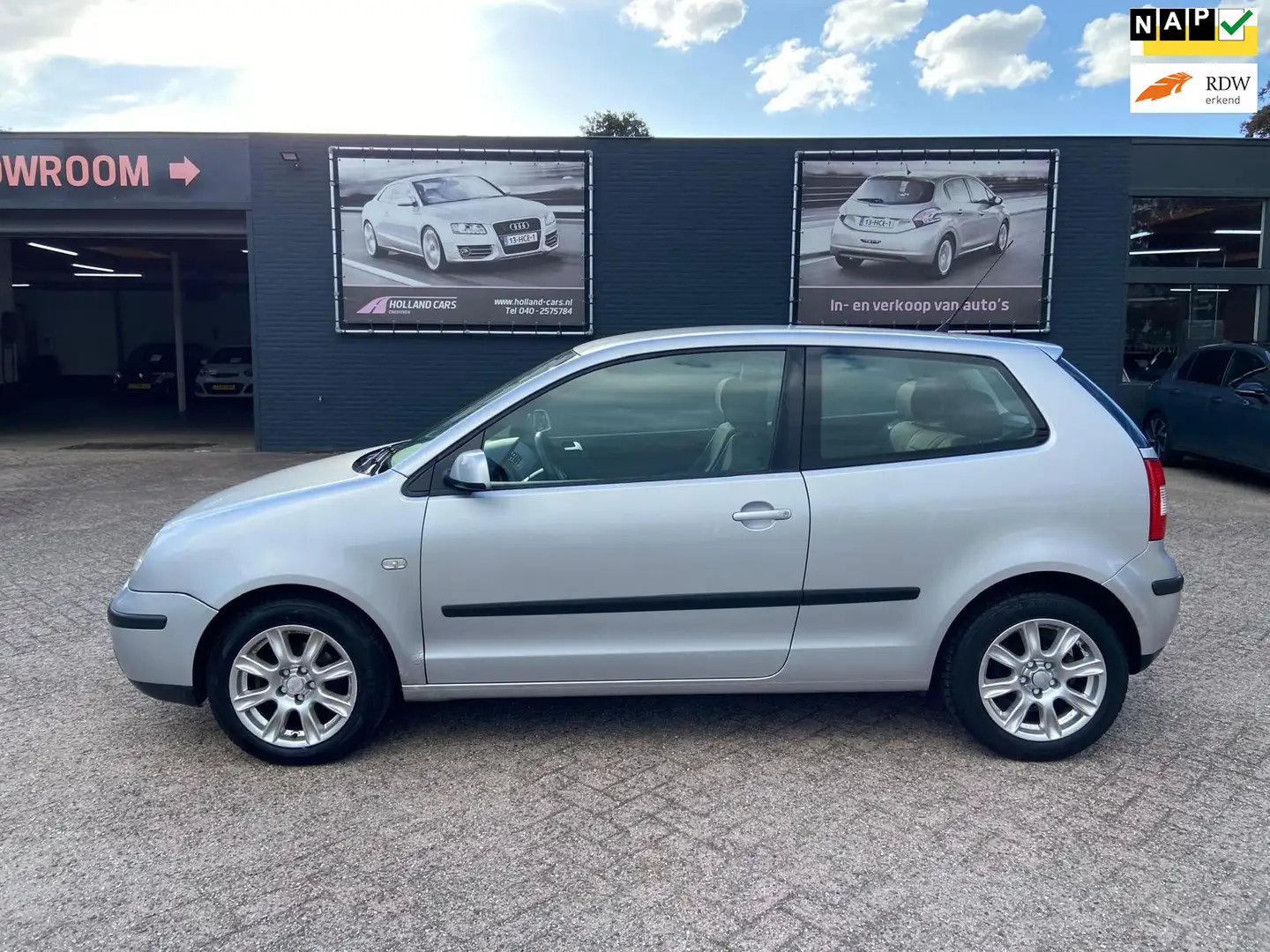Volkswagen Polo 1.4-16V Comfortline Gris - 1