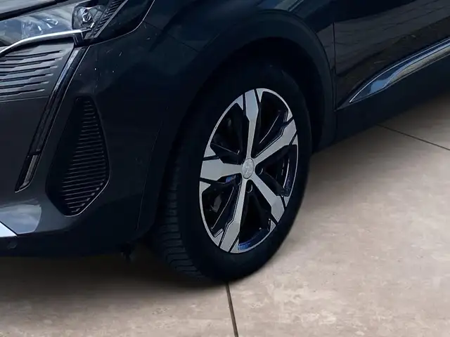 Peugeot 3008 view 15