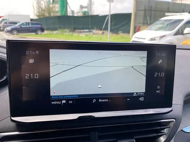 Peugeot 3008 view 10