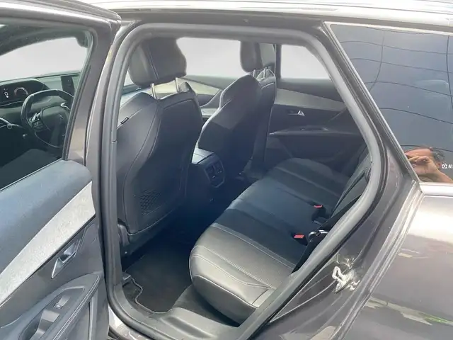 Peugeot 3008 view 8