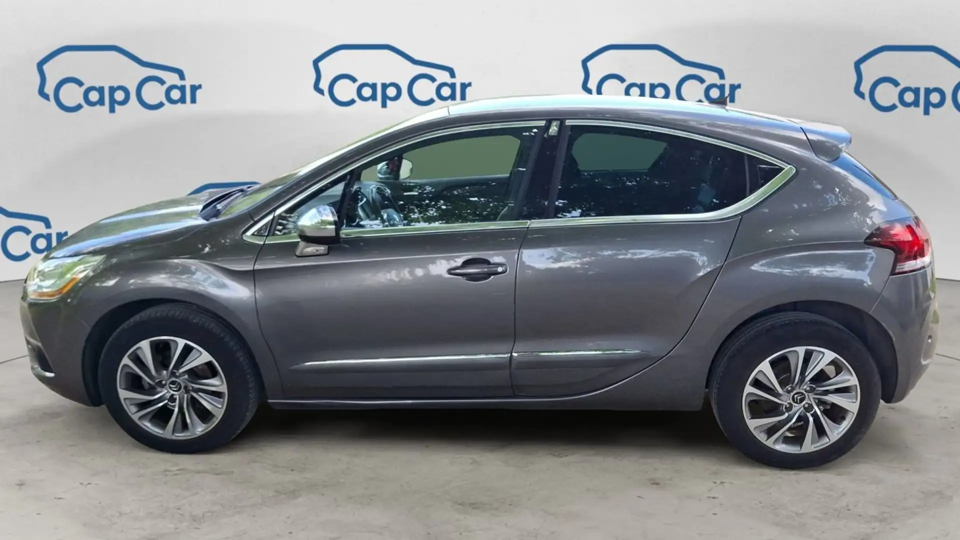DS Automobiles DS 4 1.2 PureTech 130 So Chic - 2