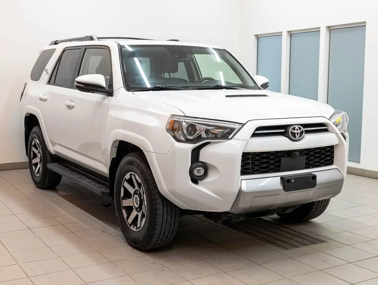 Toyota 4-Runner снимка Toyota 4-Runner