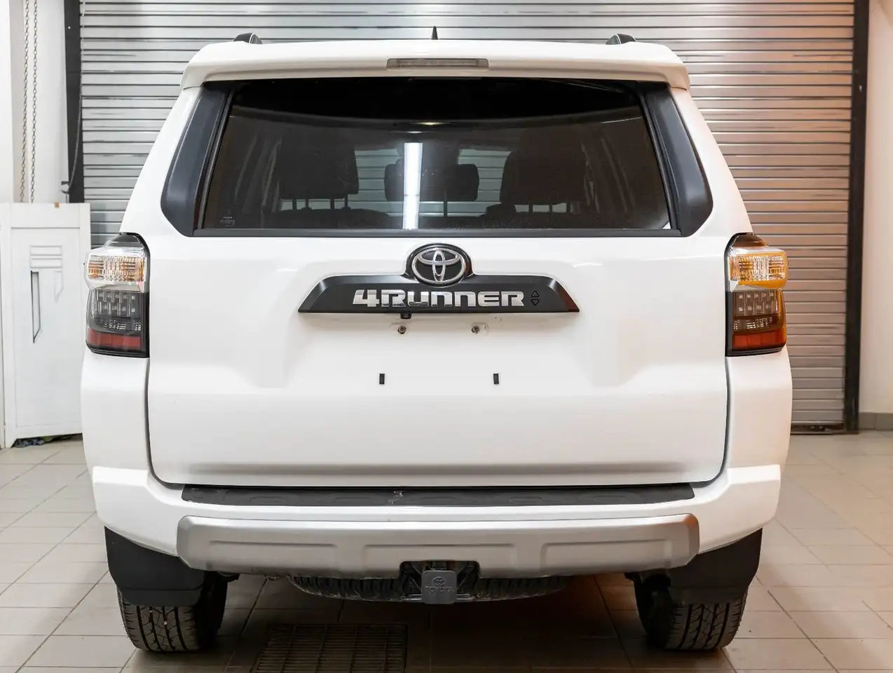 Toyota 4-Runner снимка Toyota 4-Runner