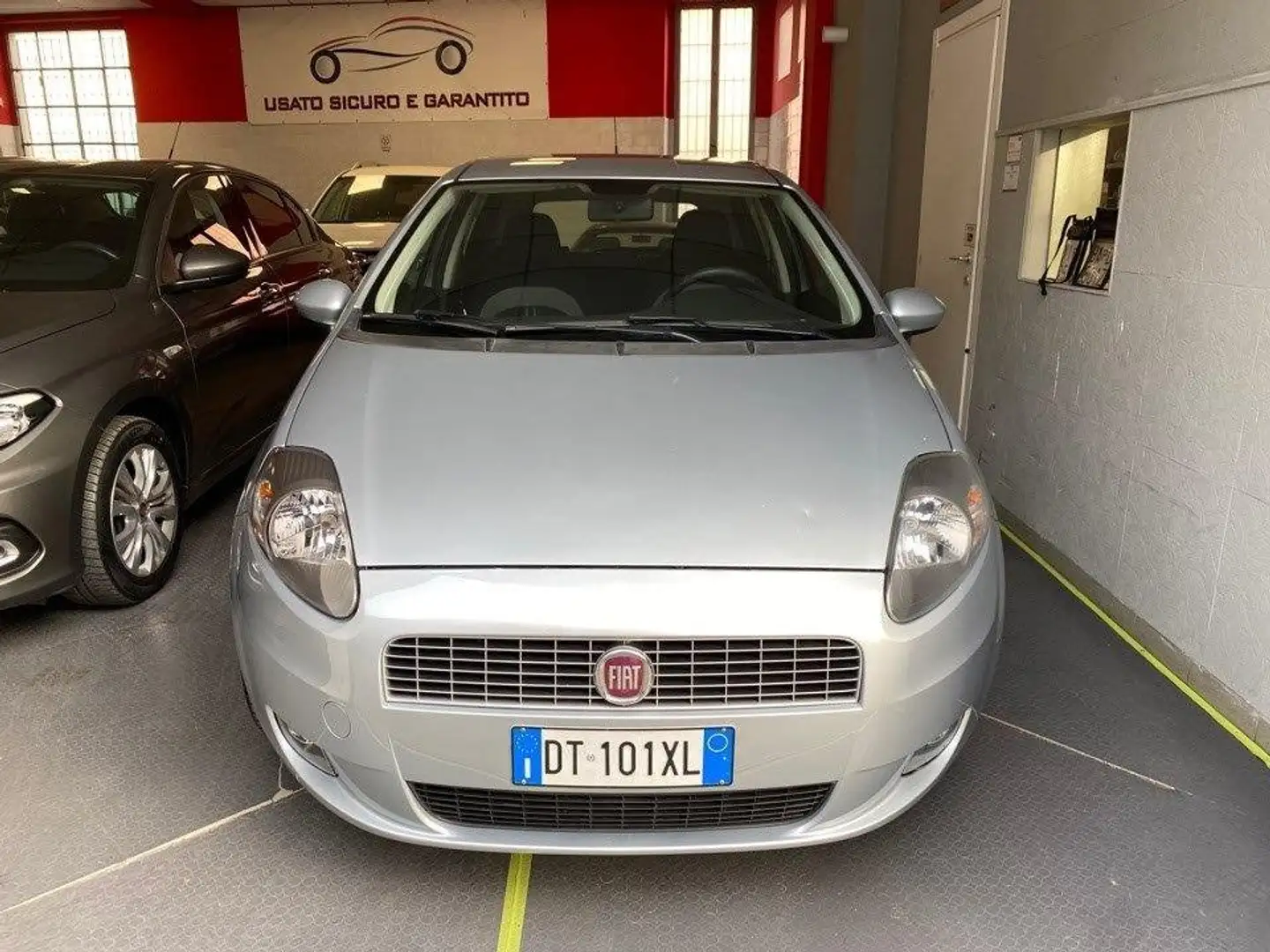 Fiat Grande Punto Punto 5p 1.2 Dynamic 65cv - NEOPATENTATI Grau - 2