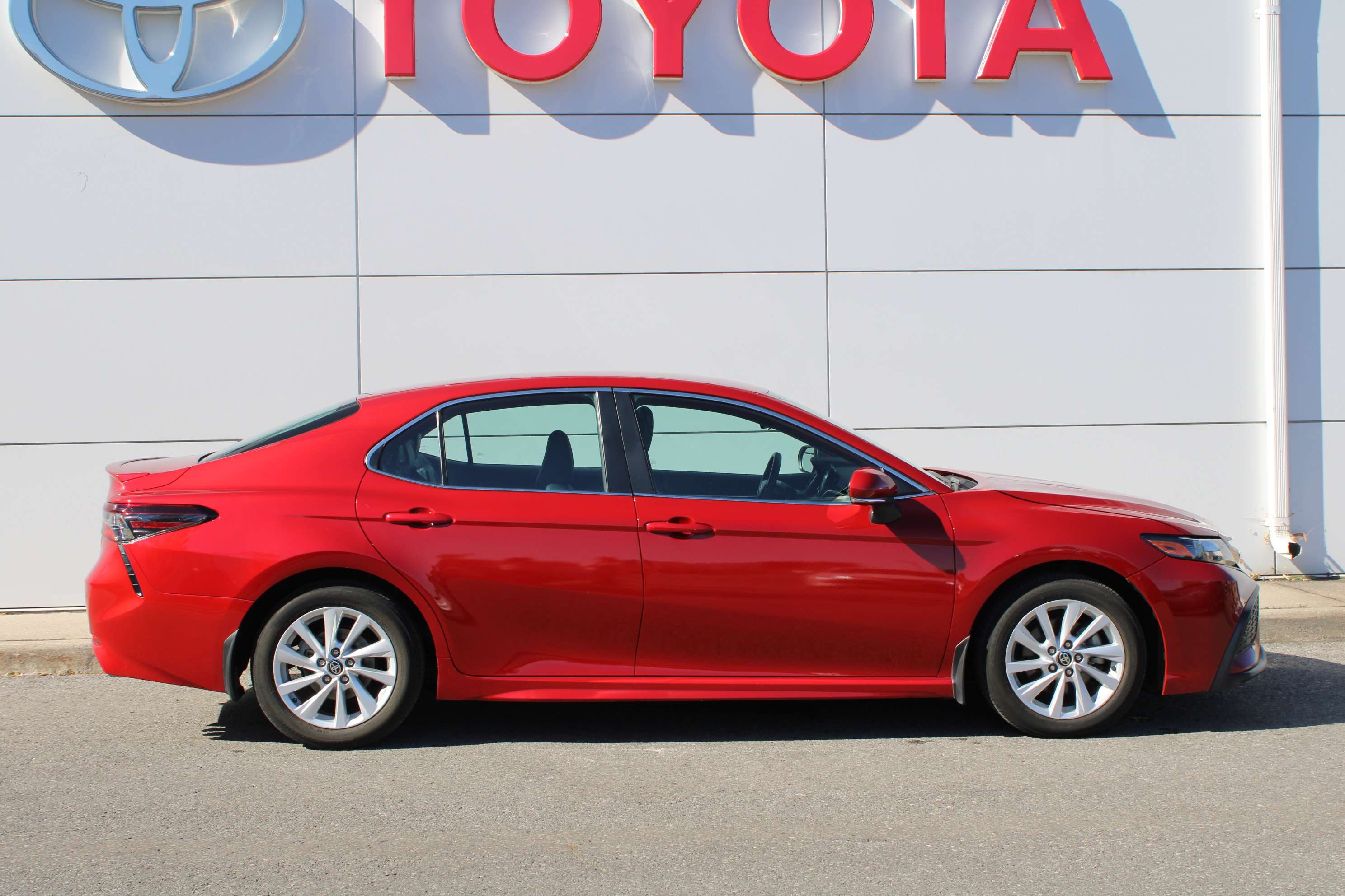 2024 Toyota Camry Sedan